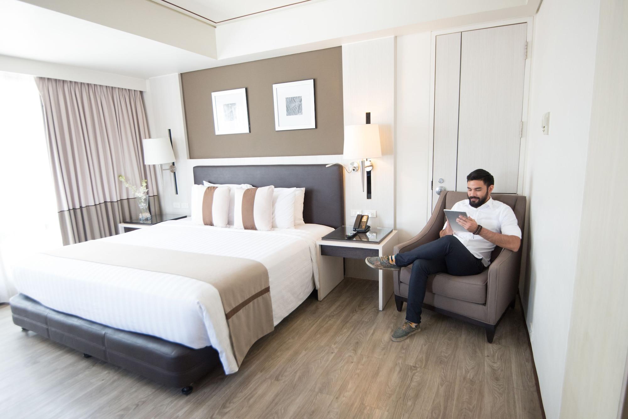 Hotel Seda Centrio Cagayan de Oro Esterno foto