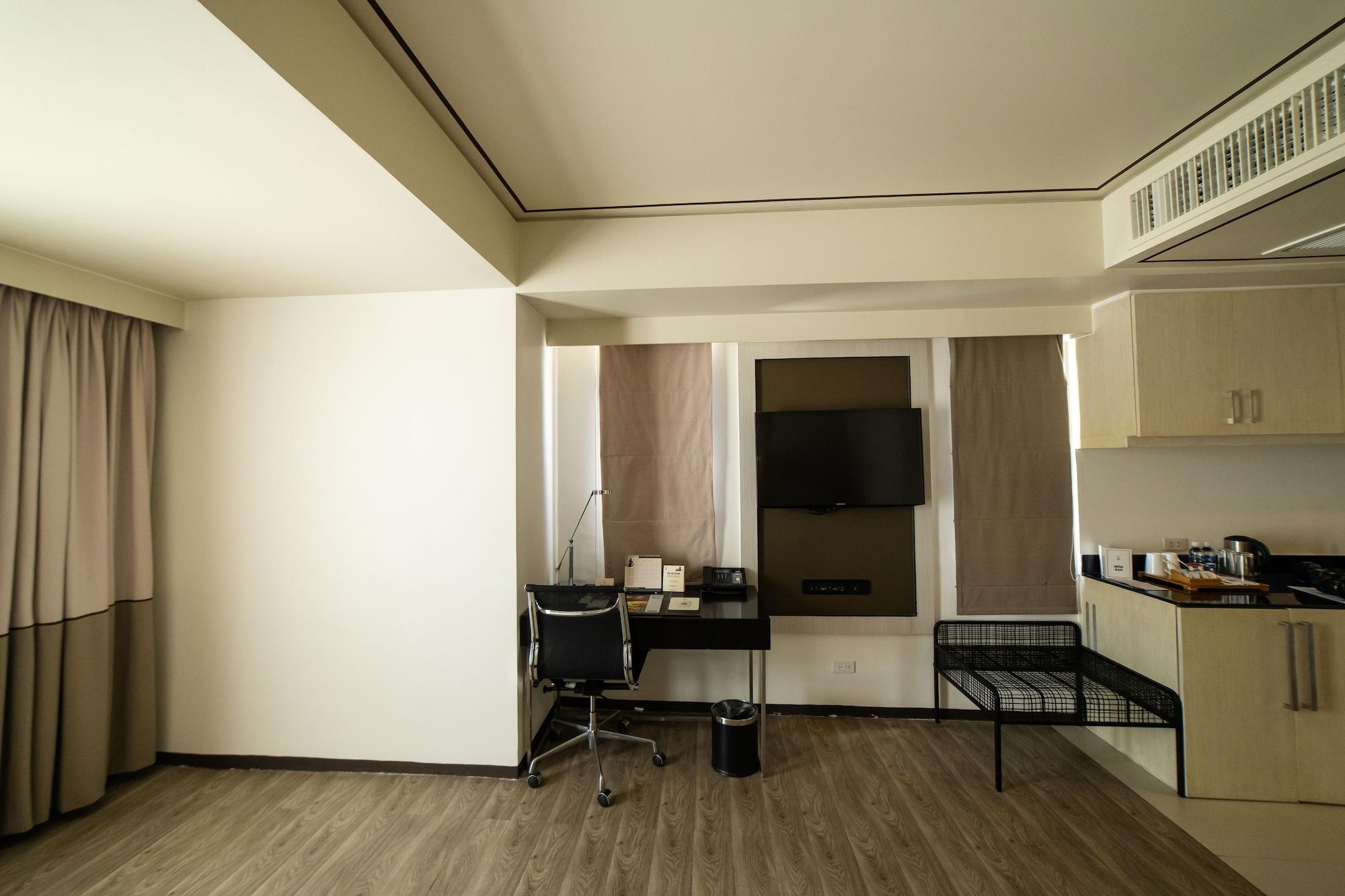Hotel Seda Centrio Cagayan de Oro Esterno foto