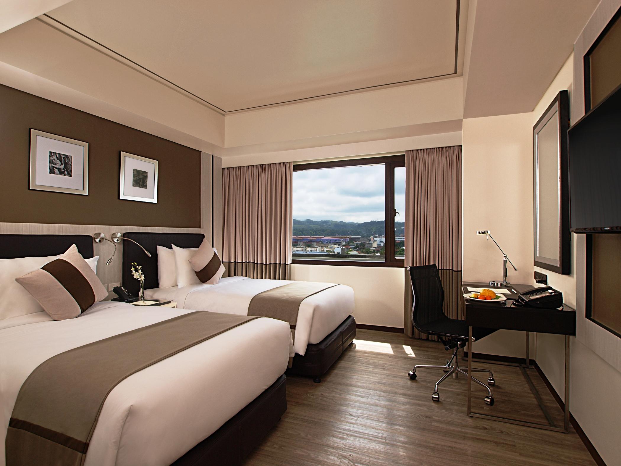 Hotel Seda Centrio Cagayan de Oro Esterno foto