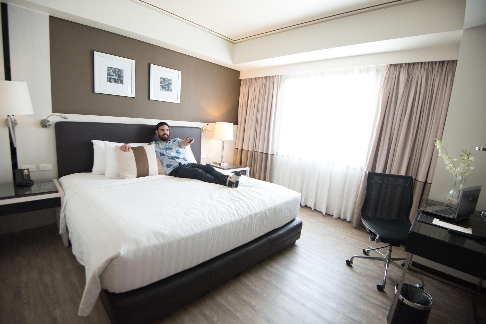 Hotel Seda Centrio Cagayan de Oro Esterno foto