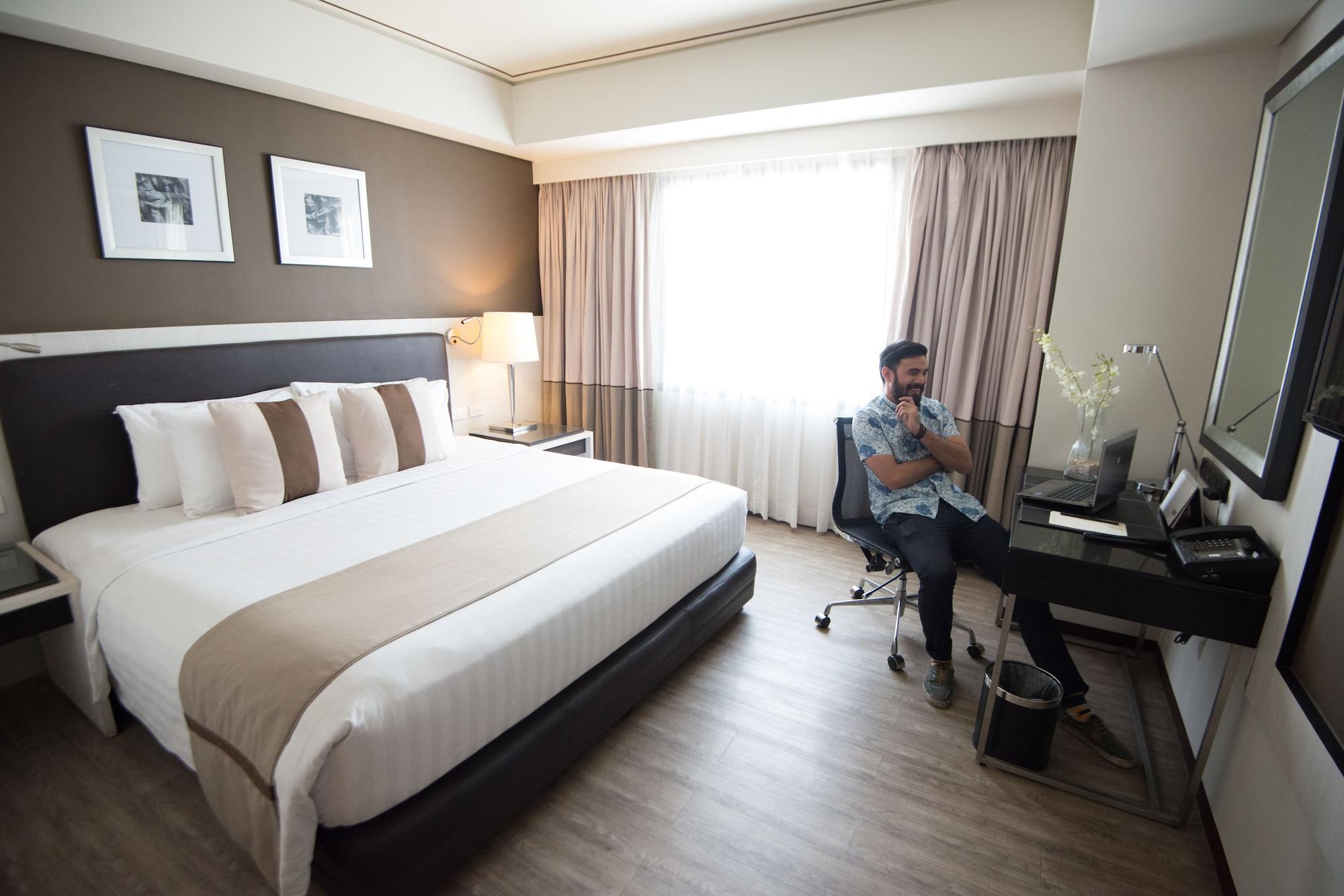 Hotel Seda Centrio Cagayan de Oro Esterno foto