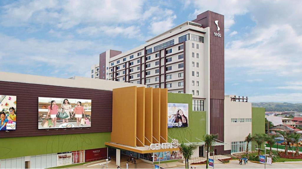 Hotel Seda Centrio Cagayan de Oro Esterno foto